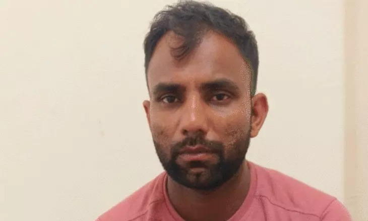 ಯುಪಿ | ಎಕೆ-47ನ 70 ಗುಂಡುಗಳನ್ನು ಮಾರಾಟ ಮಾಡಲು ಪ್ರಯತ್ನಿಸುತ್ತಿದ್ದ ಸೈನಿಕನ ಬಂಧನ UP | Soldier arrested for trying to sell 70 AK-47 bullets, ಯುಪಿ, ಎಕೆ-47, ಗುಂಡು, ಮಾರಾಟ, ಪ್ರಯತ್ನ, ಸೈನಿಕ, ಬಂಧನ, UP, AK-47, bullets, sale, attempt, soldier, arrest,