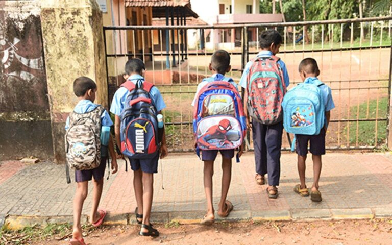 ರಾಷ್ಟ್ರೀಯ ಸರಾಸರಿಗಿಂತ ಜಾಸ್ತಿಯಾಗಿ ರಾಜ್ಯದ ಮಕ್ಕಳು ಶಾಲೆ ತೊರೆಯುತ್ತಿದ್ದಾರೆ: ವರದಿ Children in the state are dropping out of school at a higher rate