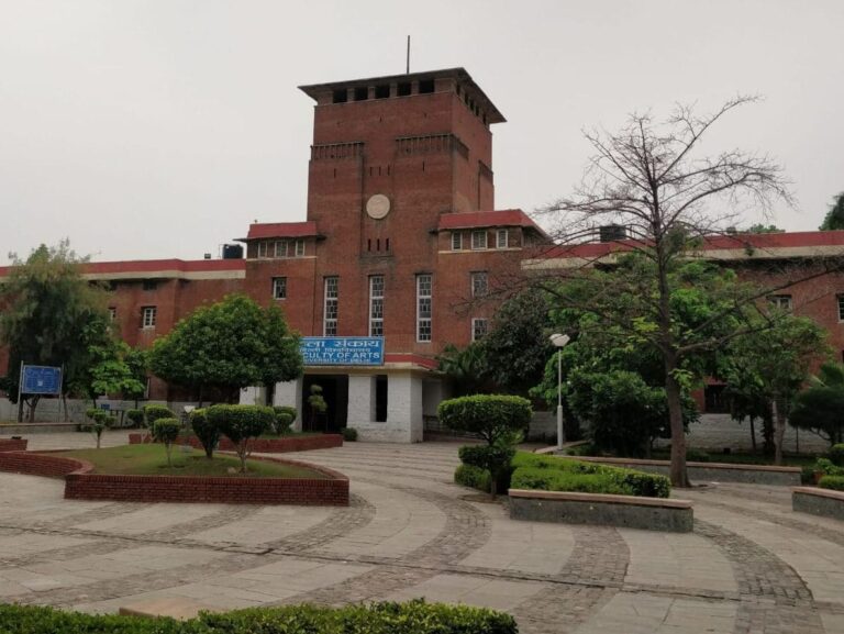 ದೆಹಲಿ ವಿಶ್ವವಿದ್ಯಾಲಯ: ‘ಮಾತೃಭಾಷೆ’ ವಿಭಾಗದಲ್ಲಿ ‘ಉರ್ದು’ ಕೈಬಿಟ್ಟು, ‘ಮುಸ್ಲಿಂ’ ಸೇರಿಸಿದ್ದಕ್ಕೆ ತೀವ್ರ ಆಕ್ರೋಶ