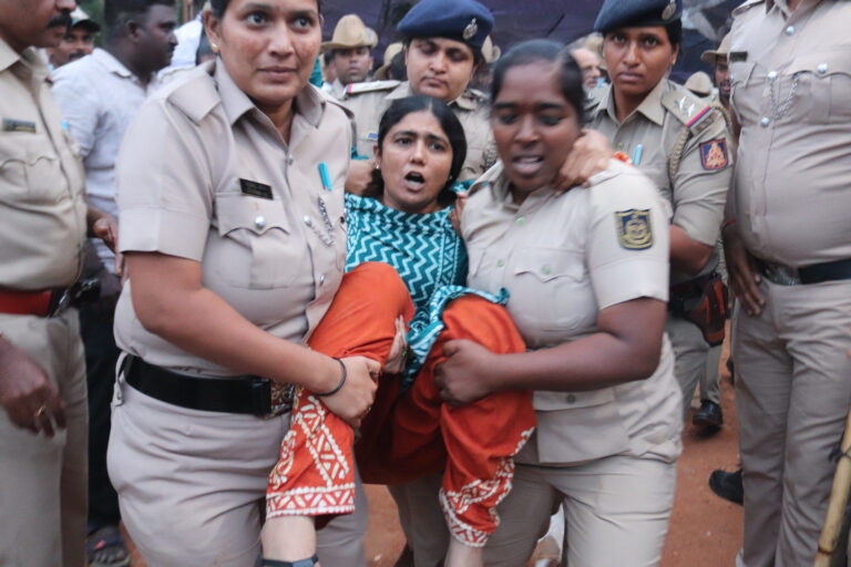 ದೇವನಹಳ್ಳಿ | ಹೋರಾಟ ನಿರತ ರೈತರ ಬಂಧನ ಖಂಡಿಸಿ ನಾಳೆ ಸಿಎಂ ಮನೆಗೆ ಮುತ್ತಿಗೆ; ರಾಜ್ಯಾದ್ಯಂತ ಪ್ರತಿಭಟನೆಗೆ ಕರೆ