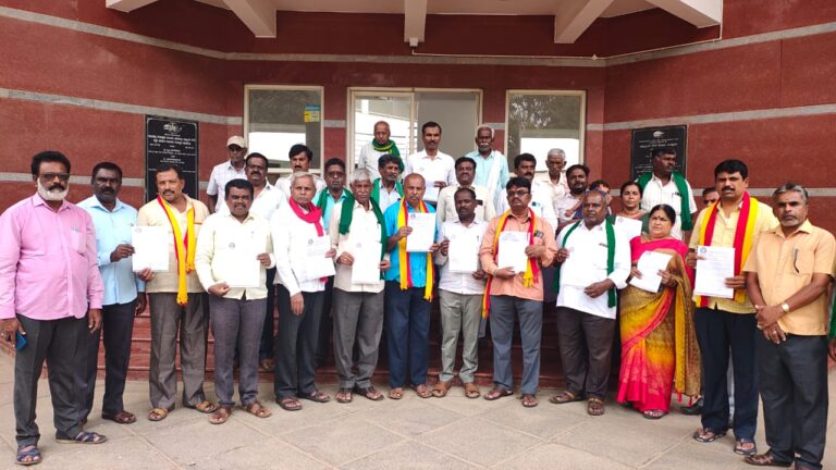 ದೇವನಹಳ್ಳಿ ಭೂಸ್ವಾಧೀನ ವಿರೋಧಿ ಹೋರಾಟ:  ಜು.2ಕ್ಕೆ ಸಂತ್ರಸ್ತ ರೈತರಿಂದ  ಉಪವಾಸ ಸತ್ಯಾಗ್ರಹ-ವೀಡಿಯೋ