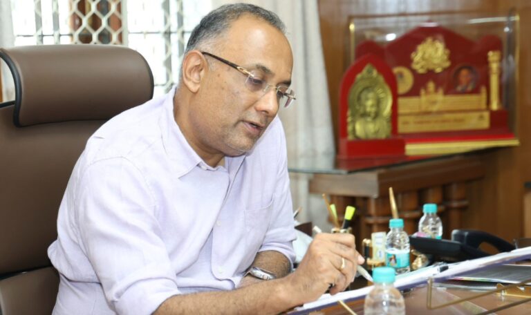 ಹಾಸನ ಜಿಲ್ಲೆಯಲ್ಲಿ ಹೃದಯಾಘಾತ ಹೆಚ್ಚಳ: ವರದಿ ಪಡೆಯುವಂತೆ ಆರೋಗ್ಯ ಸಚಿವ ದಿನೇಶ್ ಗುಂಡೂರಾವ್ ಸೂಚನೆ