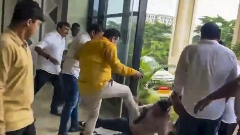 ಒಡಿಶಾ| ಬಿಜೆಪಿ ನಾಯಕನ ಬಂಧನಕ್ಕೆ ಒತ್ತಾಯಿಸಿ ಅಧಿಕಾರಿಗಳಿಂದ ಸಾಮೂಹಿಕ ರಜೆ: ಸರ್ಕಾರಿ ಸೇವೆಗಳಲ್ಲಿ ವ್ಯತ್ಯಯ