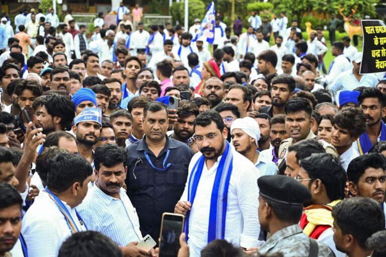 ಚಂದ್ರಶೇಖರ್ ಆಜಾದ್ ಭೇಟಿ ತಡೆ: ಪ್ರಯಾಗ್‌ರಾಜ್ ಗಲಭೆ, 67 ಬಂಧನ, 8 ಅಪ್ರಾಪ್ತ ವಯಸ್ಕರ ವಶ