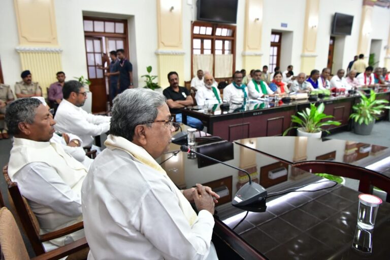 ದೇವನಹಳ್ಳಿ ಭೂ ಸ್ವಾಧೀನ| ಕಾನೂನು ತೊಡಕು ನಿವಾರಿಸಿ ರೈತರ ಸಭೆ: ಸಿಎಂ ಸಿದ್ದರಾಮಯ್ಯ