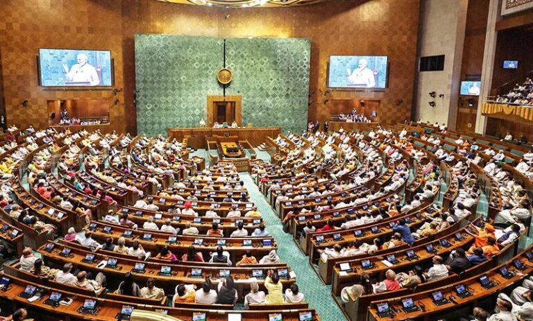 ಸಂಸತ್ತಿನಲ್ಲಿ ಇಂದಿನಿಂದ ‘ಆಪರೇಷನ್ ಸಿಂಧೂರ್’ ಚರ್ಚೆ: ಸಂಸದರಿಗೆ ವಿಪ್ ಜಾರಿಗೊಳಿಸಿದ ಕಾಂಗ್ರೆಸ್