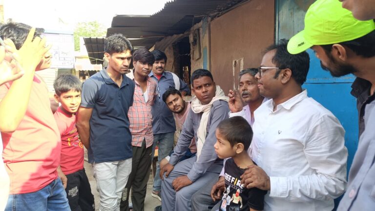 ನೋಯ್ಡಾ ಮತ್ತು ಗುರುಗ್ರಾಮ್‌ನಲ್ಲಿ ಬಂಗಾಳಿಗಳನ್ನು ‘ನಾಯಿಗಳಂತೆ’ ನಡೆಸಿಕೊಳ್ಳಲಾಗುತ್ತಿದೆ: ಟಿಎಂಸಿ ಸಂಸದ ಸಮಿರುಲ್ ಆಕ್ರೋಶ