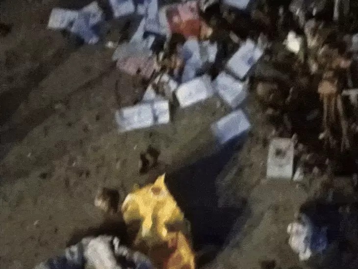 ಮಧ್ಯಪ್ರದೇಶ| ಕೇಂದ್ರ ಸಚಿವರ ಮನೆ ಮುಂದೆ ಬೆಂಕಿಯಲ್ಲಿ ಸುಟ್ಟ ಮತದಾರರ ಚೀಟಿಗಳು ಪತ್ತೆ