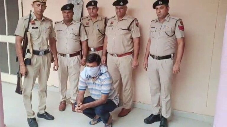 ಹರಿಯಾಣ: ದಲಿತ ವಕೀಲನ ಒಂದೇ ದಿನ ಎರಡು ಬಾರಿ ಬಂಧಿಸಿ, ತೀವ್ರ ಚಿತ್ರಹಿಂಸೆ ಖಂಡಿಸಿ ನಾಗರಿಕ ಸಂಘಟನೆಗಳಿಂದ ಪ್ರತಿಭಟನೆ