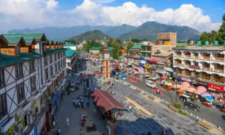 ಕಾಶ್ಮೀರ: 370 ನೇ ವಿಧಿ ರದ್ದುಪಡಿಸಿ 6 ವರ್ಷ; ಸಾಂಕೇತಿಕ 15 ನಿಮಿಷಗಳ “ಕರಾಳ ಆಚರಣೆಗೆ” ಕರೆ