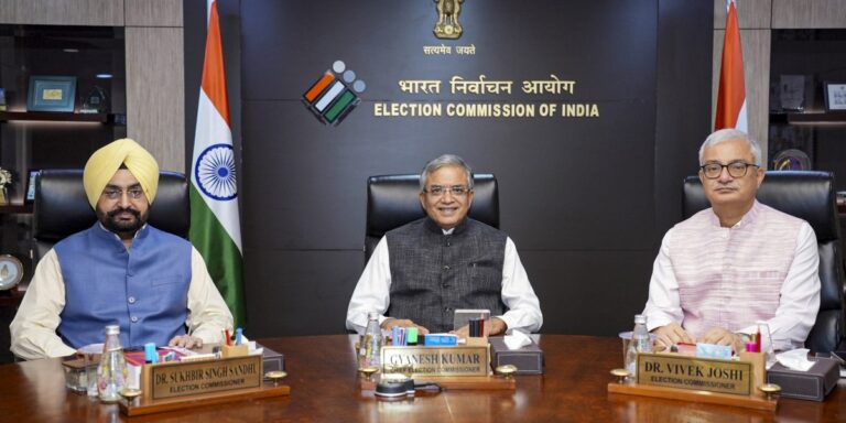 ಮುಖ್ಯ ಚುನಾವಣಾ ಆಯುಕ್ತರ ನೇಮಕಾತಿಗೆ ಮುಖ್ಯ ನ್ಯಾಯಮೂರ್ತಿಯ ಹೊರಗಿಟ್ಟ 2023ರ ಕಾಯ್ದೆ: ಆಡಳಿತಾರೂಢ ಸರಕಾರದ ಕೈಗೆ ಆಯೋಗ