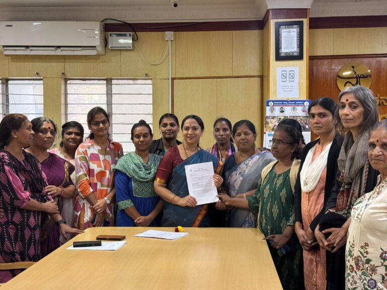 ಧರ್ಮಸ್ಥಳದಲ್ಲಿ ಮಹಿಳೆಯರ ಹತ್ಯೆ ಮತ್ತು ನಾಪತ್ತೆ ಪ್ರಕರಣಗಳು: ನ್ಯಾಯಕ್ಕಾಗಿ ಮಹಿಳಾ ಆಯೋಗಕ್ಕೆ ‘ಕೊಂದವರು ಯಾರು’ ಆಂದೋಲನದಿಂದ ಹಕ್ಕೊತ್ತಾಯ