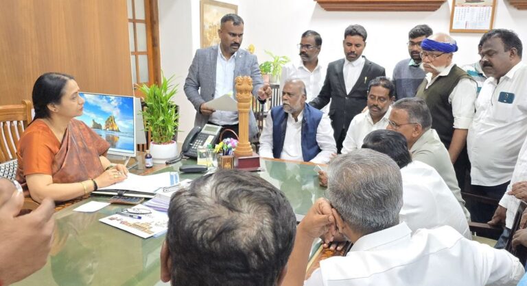 ‘ಎಕೆ, ಎಡಿ, ಎಎ’ಗಳನ್ನು ಎಸ್‌ಸಿ ಪಟ್ಟಿಯಿಂದ ಕೈಬಿಡುವಂತೆ ಒಳಮೀಸಲಾತಿ ಹೋರಾಟ ಸಮಿತಿ ಆಗ್ರಹ