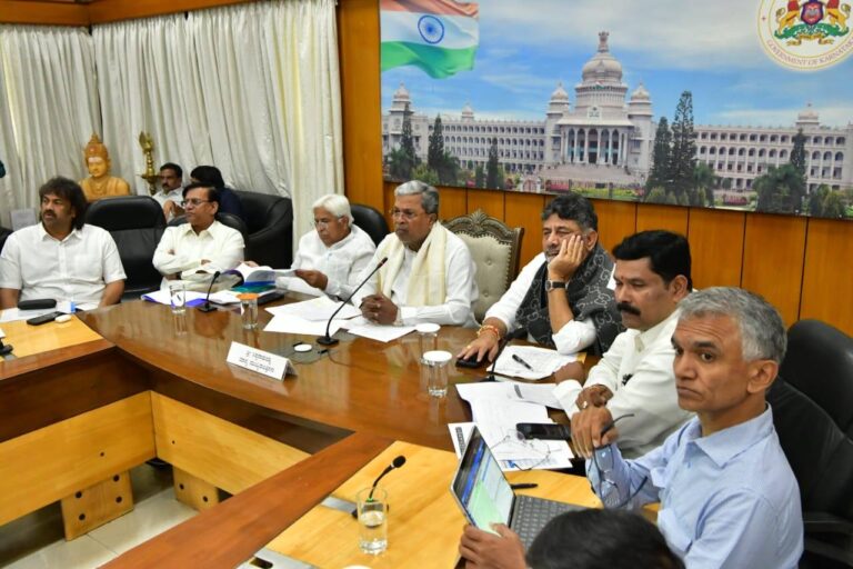 ಸಾಮಾಜಿಕ-ಶೈಕ್ಷಣಿಕ ಸಮೀಕ್ಷೆ ಚುರುಕುಗೊಳಿಸಲು ಜಿಲ್ಲಾಧಿಕಾರಿಗಳಿಗೆ ಸಿಎಂ ಸೂಚನೆ