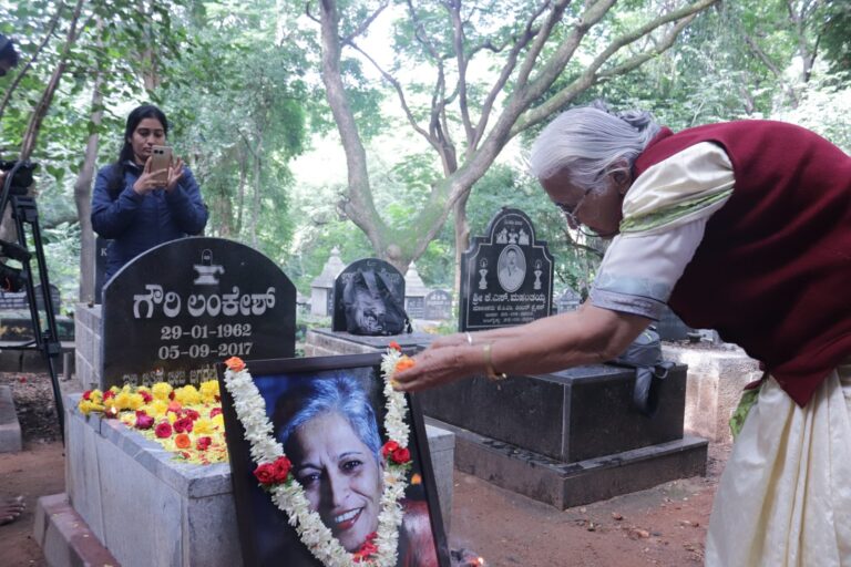 ಗೌರಿ ನುಡಿನಮನ: ಗುಂಡೇಟು ತಿಂದು ಸಾವನ್ನಪ್ಪಿದ ಗೌರಿ ನಮ್ಮೆಲ್ಲರ ಮನಸ್ಸಿನಲ್ಲಿ ಸದಾ ನೆನಸಿರುತ್ತಾರೆ; ಬಿ.ಟಿ.ಲಲಿತಾ ನಾಯಕ್