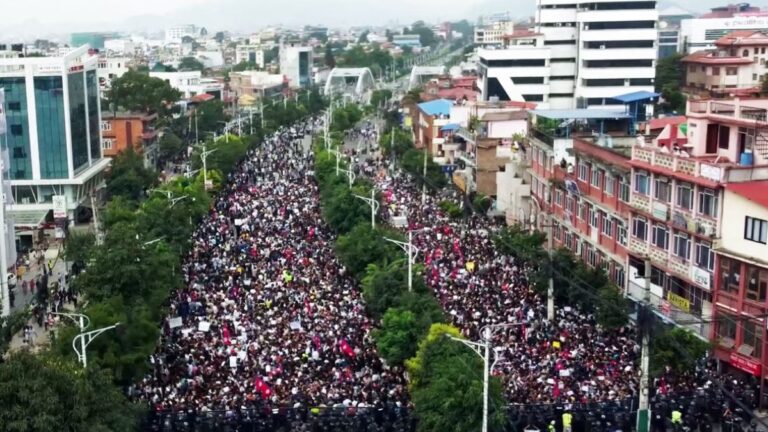 ನೇಪಾಳ ದಂಗೆ: ಒಂದೂವರೆ ದಿನದಲ್ಲಿ ಸರ್ಕಾರ ಪತನ- Gen Z ಮಾಡಿದ ಚಮತ್ಕಾರ