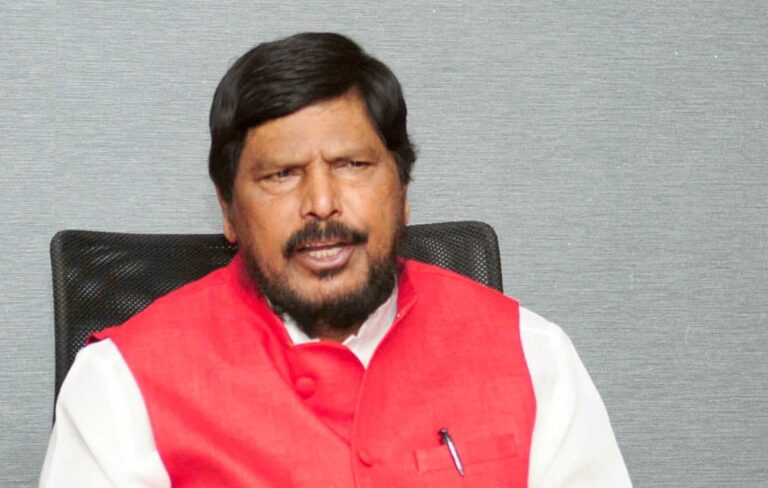 ಗಾರ್ಬಾ ಕಾರ್ಯಕ್ರಮಗಳಲ್ಲಿ ಹಿಂದೂಗಳಿಗೆ ಮಾತ್ರ ಪ್ರವೇಶ ಎಂಬ ವಿಹೆಚ್‌ಪಿ ಫರ್ಮಾನು ಹಿಂಸೆಗೆ ಆಹ್ವಾನ: ಕೇಂದ್ರ ಸಚಿವ ಅಠಾವಳೆ