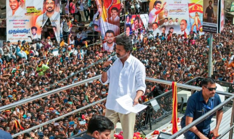 ಕರೂರು ಕಾಲ್ತುಳಿತ ದುರಂತ | ಮೃತರ ಕುಟುಂಬಗಳಿಗೆ ತಲಾ 20 ಲಕ್ಷ ರೂ. ಪರಿಹಾರ ಘೋಷಿಸಿದ ನಟ ವಿಜಯ್