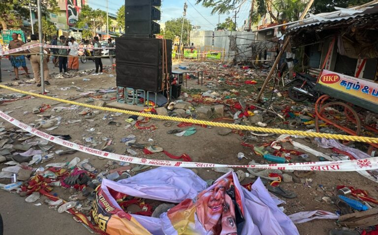 ಕರೂರು ಕಾಲ್ತುಳಿತ | ಮೃತರ ಸಂಖ್ಯೆ 39ಕ್ಕೆ ಏರಿಕೆ; ತನಿಖೆಗೆ ಆಯೋಗ ರಚಿಸಿದ ಸಿಎಂ ಸ್ಟಾಲಿನ್