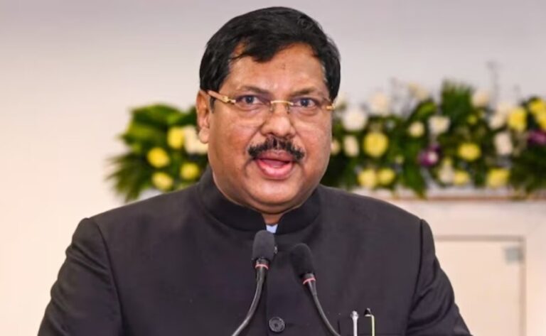 ‘ಸಂವಿಧಾನದ ಮೇಲೆ ಧಾರ್ಮಿಕ ಅಂಧತ್ವದ ಸವಾರಿ’: ಸಿಜೆಐ ಮೇಲೆ ಶೂ ಎಸೆಯಲು ಯತ್ನಿಸಿರುವುದಕ್ಕೆ ತೀವ್ರ ಖಂಡನೆ