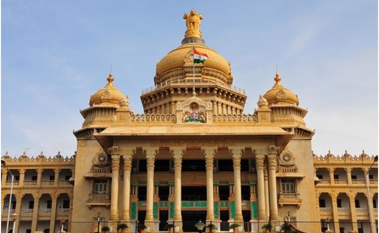 ಮಹಿಳೆಯರಿಗೆ ತಿಂಗಳಲ್ಲಿ ಒಂದು ದಿನ ‘ಋತು ಚಕ್ರ ರಜೆ’: ಸಚಿವ ಸಂಪುಟ ಒಪ್ಪಿಗೆ