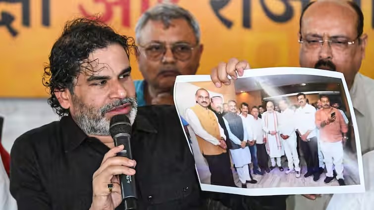 ನಾಮಪತ್ರ ಹಿಂಪಡೆಯುವಂತೆ ಬಿಜೆಪಿ ನಾಯಕರಿಂದ ನಮ್ಮ ಅಭ್ಯರ್ಥಿಗಳಿಗೆ ಬೆದರಿಕೆ : ಪ್ರಶಾಂತ್ ಕಿಶೋರ್ ಆರೋಪ