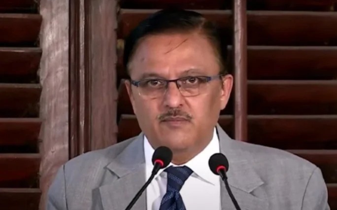 ಪಟಾಕಿ ಸಿಡಿಸುವುದು ಧಾರ್ಮಿಕ ಹಕ್ಕಿನಡಿ ರಕ್ಷಿಸಲ್ಪಟ್ಟಿಲ್ಲ : ನಿವೃತ್ತ ನ್ಯಾಯಮೂರ್ತಿ ಅಭಯ್ ಎಸ್‌. ಓಕಾ