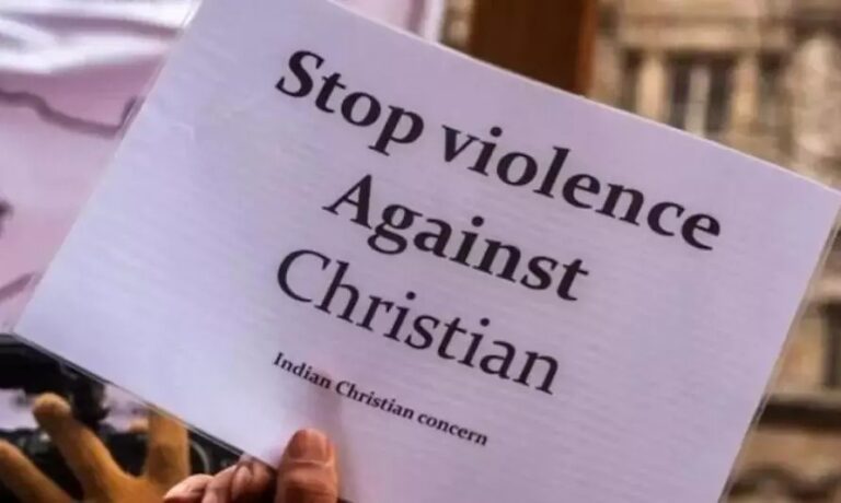 ವಿಎಚ್‌ಪಿ-ಬಜರಂಗದಳದಿಂದ ಧಾರ್ಮಿಕ ಮತಾಂತರ ಆರೋಪ; ಕ್ರಿಶ್ಚಿಯನ್ ಮಿಷನರಿಗಳ ವಿರುದ್ಧ ಪ್ರಕರಣ ದಾಖಲು