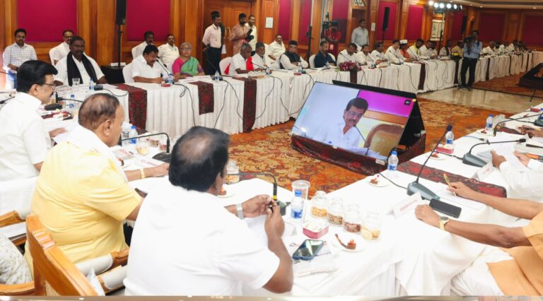 ತಮಿಳುನಾಡು | ಎಸ್‌ಐಆರ್ ವಿರುದ್ಧ ನಿರ್ಣಯ ಅಂಗೀಕರಿಸಿದ ಸರ್ವಪಕ್ಷ ಸಭೆ : ಸುಪ್ರೀಂ ಕೋರ್ಟ್ ಮೆಟ್ಟಿಲೇರಲು ನಿರ್ಧಾರ