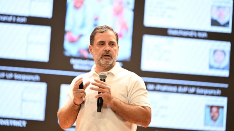 ಹರಿಯಾಣ ಚುನಾವಣೆಯಲ್ಲಿ ದೊಡ್ಡ ಮಟ್ಟದ ‘ಮತಗಳ್ಳತನ’ : ದಾಖಲೆ ಬಿಡುಗಡೆ ಮಾಡಿದ ರಾಹುಲ್ ಗಾಂಧಿ