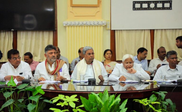 ರೈತರ ಹೋರಾಟಕ್ಕೆ ಸ್ಪಂದಿಸಿದ ರಾಜ್ಯ ಸರ್ಕಾರ : ಪ್ರತಿ ಟನ್‌ ಕಬ್ಬಿಗೆ 3,300 ರೂ. ದರ ನಿಗದಿ