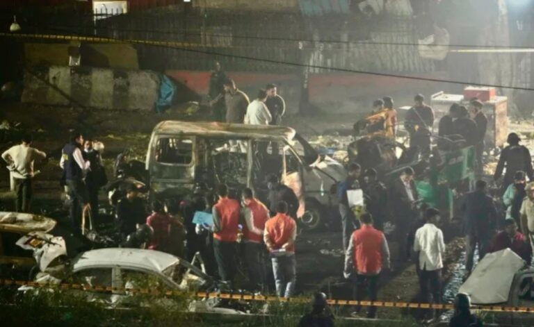 ದೆಹಲಿ ಸ್ಪೋಟ : ಯುಎಪಿಎ, ಸ್ಪೋಟಕ ಕಾಯ್ದೆಯಡಿ ಎಫ್‌ಐಆರ್ ದಾಖಲು