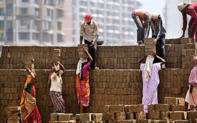 ನಾಲ್ಕು ಕಾರ್ಮಿಕ ಸಂಹಿತೆಗಳನ್ನು ಜಾರಿಗೊಳಿಸಿದ ಕೇಂದ್ರ ಸರ್ಕಾರ