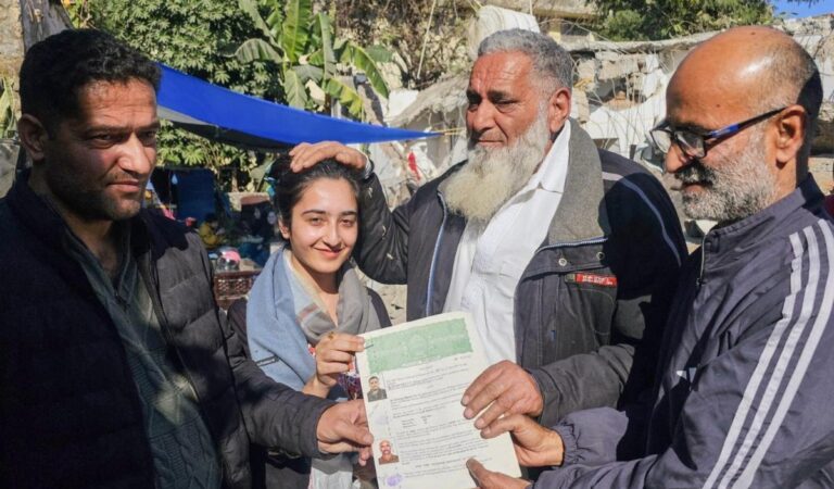 ಅರ್ಫಾಝ್‌ನ ಮನೆ ಕೆಡವಿದ ಆಡಳಿತ : ತನ್ನ ಜಾಗ ಉಡುಗೊರೆಯಾಗಿ ಕೊಟ್ಟ ಕುಲ್ದೀಪ್ ಶರ್ಮಾ