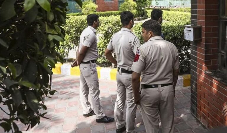 ಮಾದಕ ದ್ರವ್ಯ ಸೇವನೆ, ಲೈಂಗಿಕ ಕಿರುಕುಳಕ್ಕೆ 3 ಲಕ್ಷ ರೂ. ದಂಡ ವಸೂಲಿ: ಬೆಂಗಳೂರಿನ ಅಪಾರ್ಟ್‌ಮೆಂಟ್ ಅಸೋಸಿಯೇಷನ್ ​​ವಿರುದ್ಧ ಪ್ರಕರಣ ದಾಖಲು