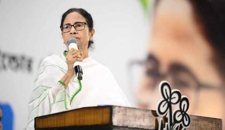 ಪಶ್ಚಿಮ ಬಂಗಾಳದಲ್ಲಿ ನಾವು ಬಂಧನ ಕೇಂದ್ರಗಳನ್ನು ಸ್ಥಾಪಿಸುವುದಿಲ್ಲ : ಮಮತಾ ಬ್ಯಾನರ್ಜಿ