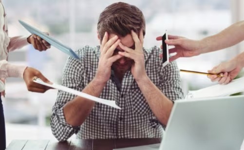 ಕೆಲಸದ ಅವಧಿ ಬಳಿಕ ಯಾವುದೇ ಕರೆಗಳು, ಇಮೇಲ್‌ಗಳಿಗೆ ಉತ್ತರಿಸಬೇಕಿಲ್ಲ : ಸಂಪರ್ಕ ಕಡಿತ ಹಕ್ಕು ಮಸೂದೆ ಹೇಳುವುದೇನು?