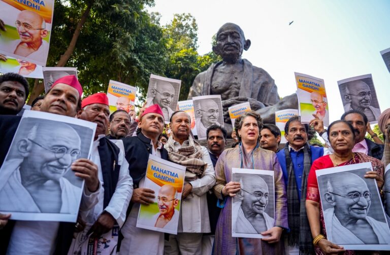 ಮನರೇಗಾ ಬದಲು ವಿಬಿ-ಜಿ ರಾಮ್ ಜಿ : ಲೋಕಸಭೆಯಲ್ಲಿ ಮಸೂದೆ ಅಂಗೀಕಾರದ ವೇಳೆ ಸಭಾತ್ಯಾಗಕ್ಕೆ ನಿರ್ಧರಿಸಿದ ವಿಪಕ್ಷಗಳು