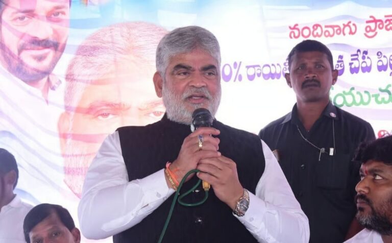 ತನ್ನದೇ ಶಾಸಕರ ಅನರ್ಹತೆ ಕೋರಿ ಬಿಆರ್‌ಎಸ್‌ ಅರ್ಜಿ : ತಿರಸ್ಕರಿಸಿದ ತೆಲಂಗಾಣ ಸ್ಪೀಕರ್