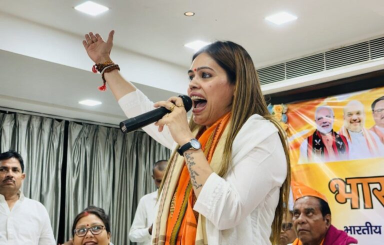 ಮುಸ್ಲಿಮರನ್ನು ತುಚ್ಛವಾಗಿ ನಿಂದಿಸುತ್ತಿರುವ ಬಿಜೆಪಿ ನಾಯಕಿ ನಾಝಿಯಾ ಇಲಾಹಿ : ಕ್ರಮ ಕೈಗೊಳ್ಳದ ಪೊಲೀಸರು