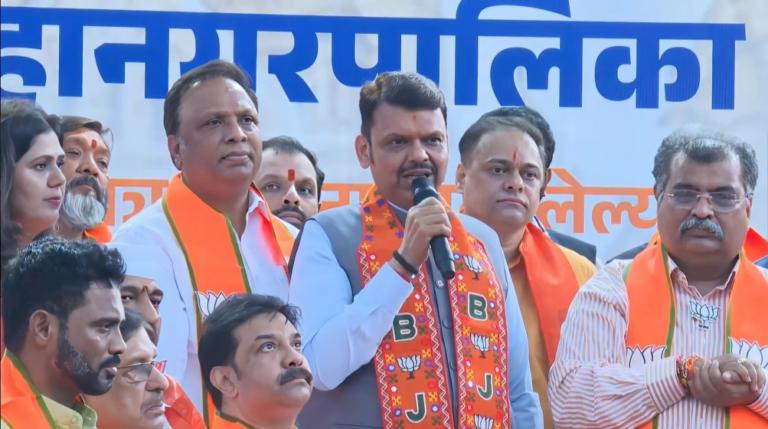 ಮಹಾರಾಷ್ಟ್ರವು ಪ್ರಧಾನಿ ಮೋದಿಯನ್ನು ಹೆಚ್ಚು ಅವಲಂಬಿಸಿದೆ: ಸಿಎಂ ಫಡ್ನವೀಸ್