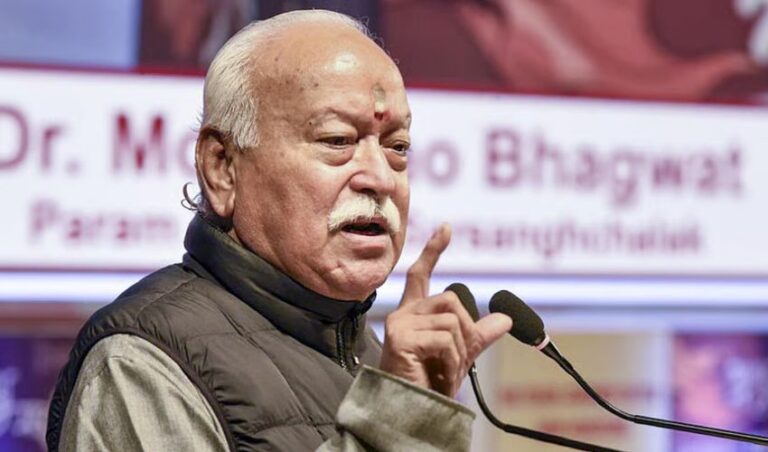 ಆರ್‌ಎಸ್‌ಎಸ್ ಅರೆಸೈನಿಕ ಸಂಘಟನೆಯಲ್ಲ; ಬಿಜೆಪಿಯನ್ನು ನೋಡಿ ಅರ್ಥಮಾಡಿಕೊಳ್ಳಲು ಸಾಧ್ಯವಿಲ್ಲ: ಮೋಹನ್ ಭಾಗವತ್