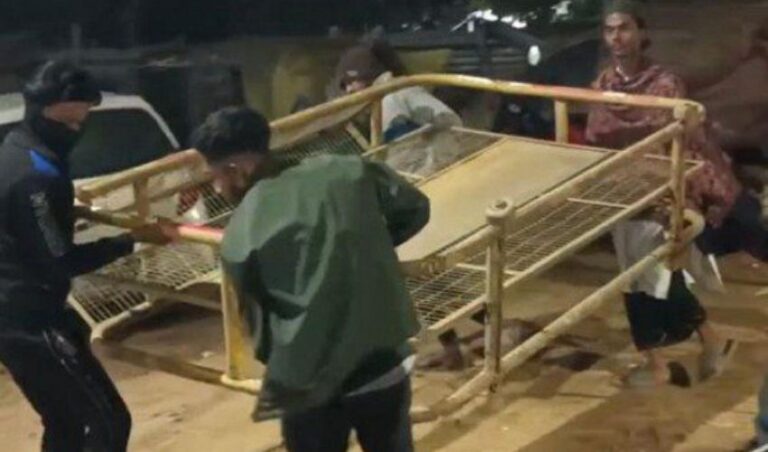 ಅಗರ್ತಲಾದಲ್ಲಿ ಹಿಂದುತ್ವವಾದಿಗಳಿಂದ ಮುಸ್ಲಿಂ ರಿಕ್ಷಾ ಚಾಲಕನ ಮೇಲೆ ಹಲ್ಲೆ, ಬೆಂಕಿ ಹಚ್ಚಲು ಯತ್ನ