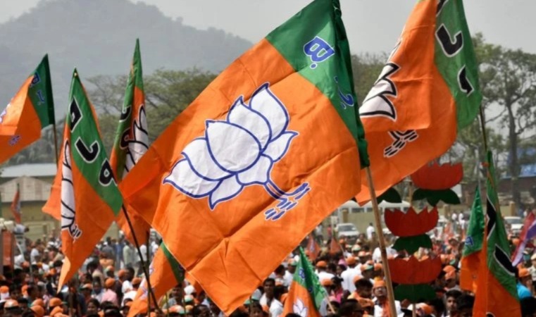 ಮಹಾರಾಷ್ಟ್ರ : ಲೈಂಗಿಕ ದೌರ್ಜನ್ಯ ಪ್ರಕರಣದ ಆರೋಪಿಯನ್ನು ಕೌನ್ಸಿಲರ್ ಮಾಡಿದ ಬಿಜೆಪಿ