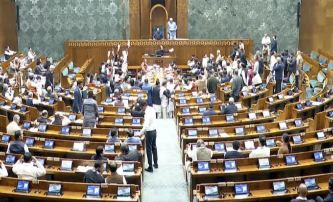 ಲೋಕಸಭೆ | 8 ವಿಪಕ್ಷ ಸಂಸದರ ಅಮಾನತು ರದ್ದು