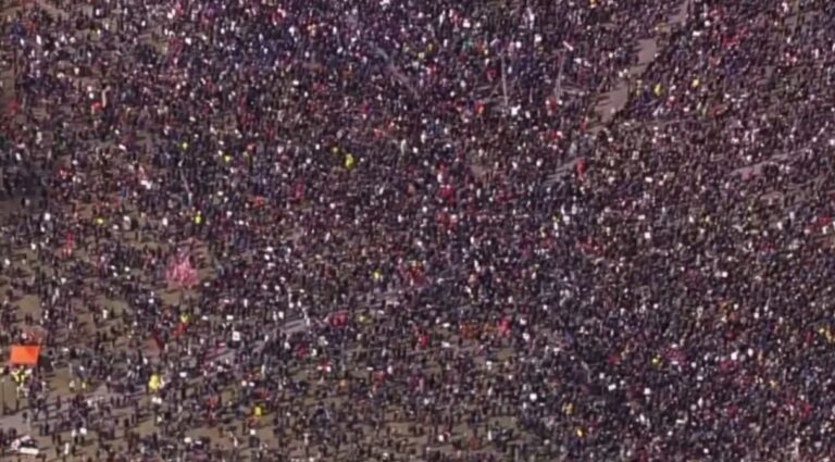 No Kings : ಅಮೆರಿಕದಾದ್ಯಂತ ಟ್ರಂಪ್ ವಿರುದ್ಧ ಬೃಹತ್ ಪ್ರತಿಭಟನೆ; ಬೀದಿಗಿಳಿದ ಲಕ್ಷಾಂತರ ಜನರು