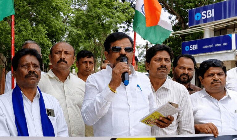 ಮತದಾನದ ಹಕ್ಕು ಪ್ರಜಾಪ್ರಭುತ್ವದ ಜೀವಾಳ: ತರೀಕೆರೆಯಲ್ಲಿ ಶಾಸಕ G.H ಶ್ರೀನಿವಾಸ್ ಅಭಿಮತ