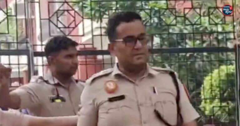 ಪ್ರತಿಭಟನಾನಿರತ ಮಹಿಳೆಯ ಕೆನ್ನೆಗೆ ಹೊಡೆದ ದೆಹಲಿ ಪೊಲೀಸ್ ಅಧಿಕಾರಿ ಸಂದೀಪ್ ಲಂಬಾ: ವಿಡಿಯೋ ವೈರಲ್ ನಂತರ ವ್ಯಾಪಕ ಟೀಕೆ