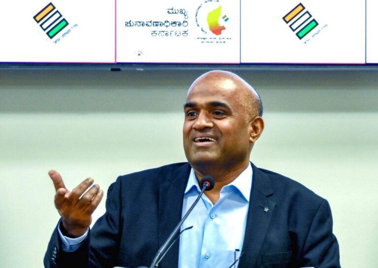 ರಾಜ್ಯ ಚುನಾವಣಾ ಆಯೋಗದಿಂದ ಎಸ್‌ಐಆರ್ ಕರಡು ಪಟ್ಟಿ ಪ್ರಕಟ; ದಾವಣಗೆರೆಯಲ್ಲಿ ಅತಿ ಕಡಿಮೆ- ಬೆಂಗಳೂರು ನಗರದಲ್ಲಿ 9.46 ಲಕ್ಷ ಜನರಿಗೆ ನೋಟಿಸ್‌!