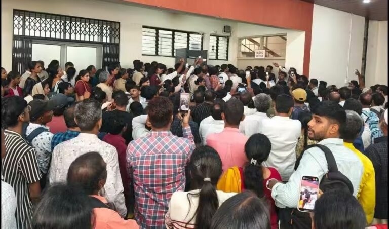 ಯುಜಿಸಿಇಟಿ ಸೀಟು ರದ್ದುಗೊಳಿಸಲು ರೂ.5,000 ಶುಲ್ಕ; ಕೆಇಎ ವಿರುದ್ಧ ವಿದ್ಯಾರ್ಥಿಗಳ ಪ್ರತಿಭಟನೆ